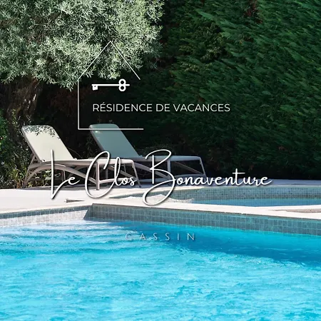 Rêves Du Sud à Pied Et Tropez V *