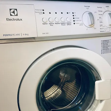 Reves Du Sud A Pied Et Tropez V Daire